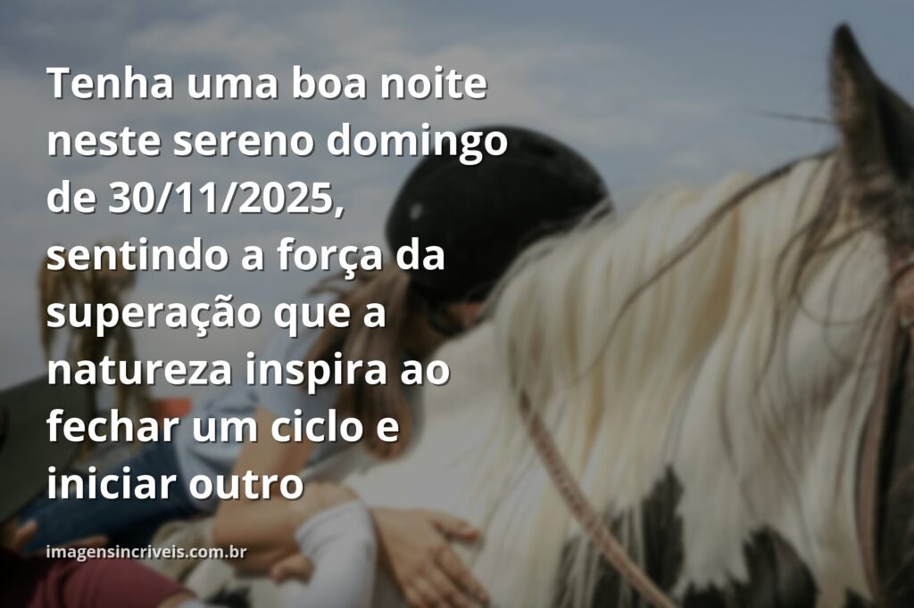 Céu noturno com estrelas refletido em um lago sereno, cercado por natureza, evocando um sentimento de paz, superação e renovação.
