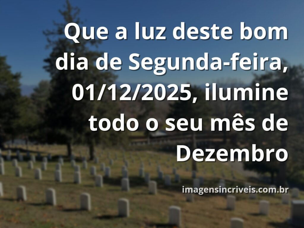 Nascer do sol sobre um lago calmo, com o céu em tons de laranja e azul, refletindo a luz e a esperança de um novo começo.