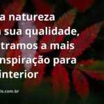 Paisagem serena de um lago calmo refletindo o céu azul e as nuvens, transmitindo uma profunda sensação de paz e qualidade de vida.