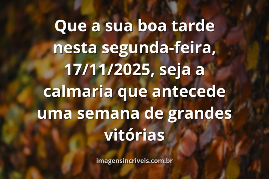 Paisagem serena com céu azul e nuvens brancas refletidas em águas calmas, inspirando paz e vitória para o começo da semana.