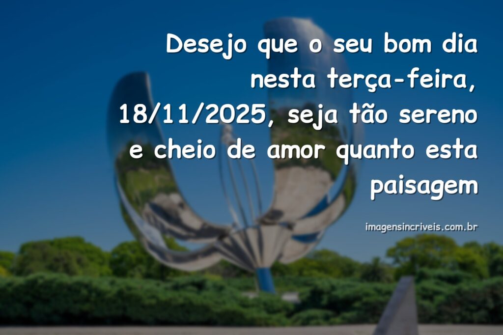 Paisagem serena de um lago ao amanhecer, com céu em tons suaves refletido na água calma, transmitindo um sentimento de amor e paz.