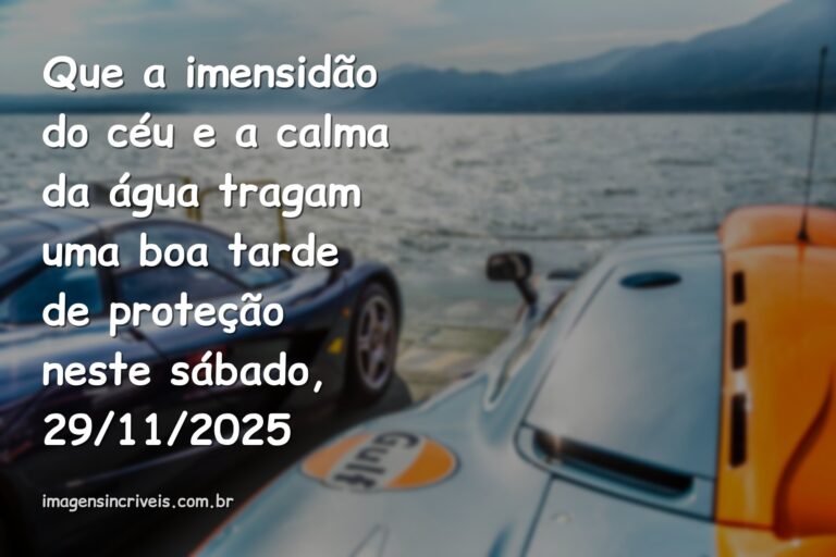 Céu amplo com nuvens suaves refletido na superfície calma da água, cercado por natureza, evocando paz e proteção.