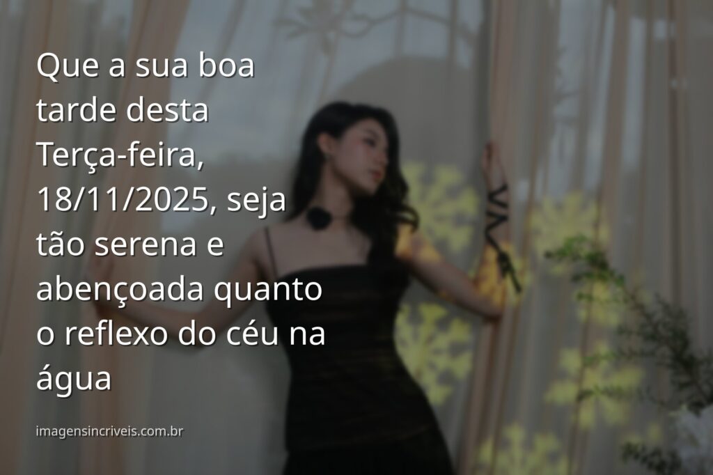 Paisagem serena de um lago refletindo um céu azul com nuvens brancas, transmitindo a paz de uma tarde abençoada.