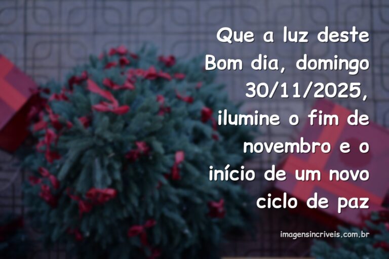 Céu sereno ao amanhecer com raios de sol refletindo na água calma, transmitindo a paz e a renovação de um novo dia.
