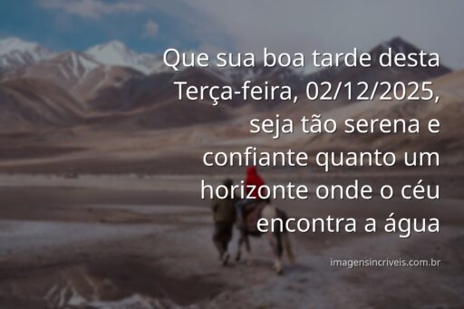 Paisagem serena de um lago refletindo o céu azul com nuvens, transmitindo a paz e a confiança de uma boa tarde de início de mês.