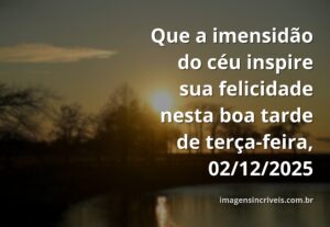 Paisagem serena com céu azul e nuvens brancas refletidas na água calma, inspirando felicidade e um bom começo de mês.